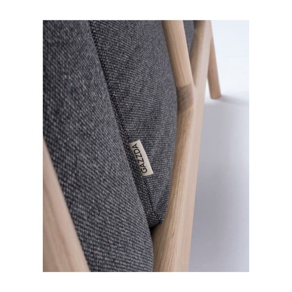 Fotel z konstrukcją z drewna dębowego z ciemnoszarą tekstylną poduszką Gazzda Fawn-image-3