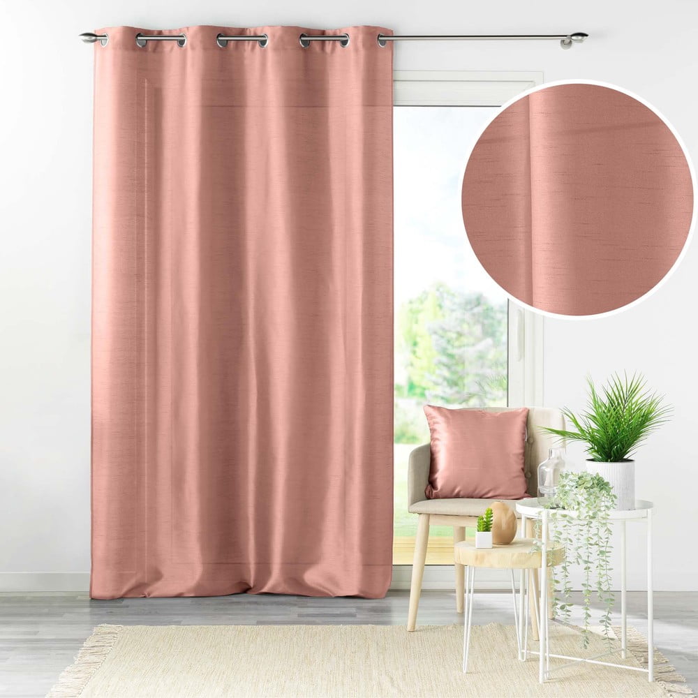 Różowa zasłona z mikrosatyny 140x240 cm Shana – douceur d'intérieur (zdjęcie 8)