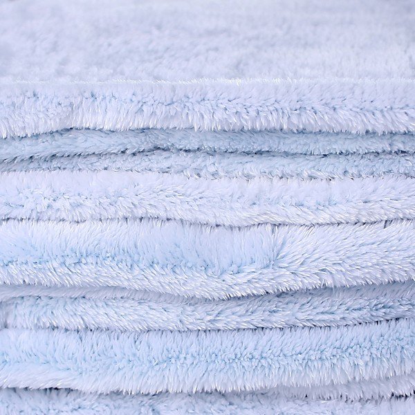 Jasnoniebieski koc z mikrowłókna DecoKing Fluff BabyBlue, 170x210 cm-image-2