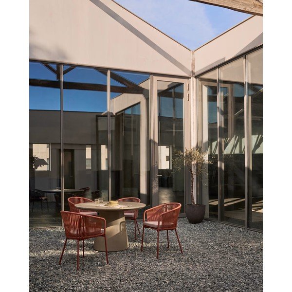 Betonowy stół zewnętrzny Kave Home Itai, ⌀ 120 cm-image-3