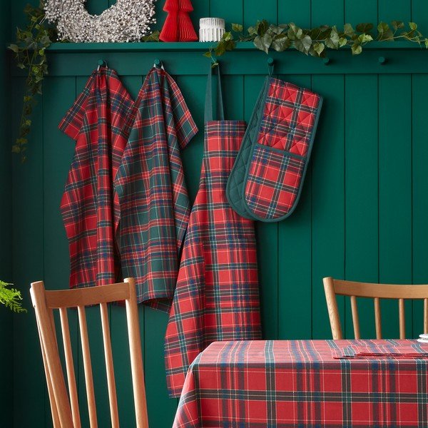 Bawełniany fartuch ze świątecznym motywem Christmas Tartan Check – Catherine Lansfield-image-2