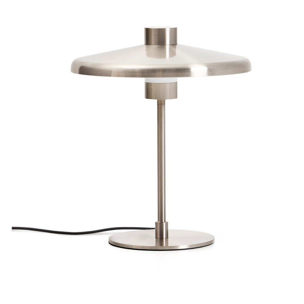 Lampa stołowa w kolorze srebra z metalowym kloszem (wysokość 32,5 cm) Nuvira – Kave Home