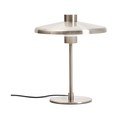 Lampa stołowa w kolorze srebra z metalowym kloszem (wysokość 32,5 cm) Nuvira – Kave Home
