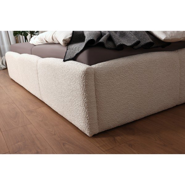 Tapicerowane łóżko dwuosobowe bez stelaża 200x240 cm w kolorze kości słoniowej Merida – Meise Möbel-image-3
