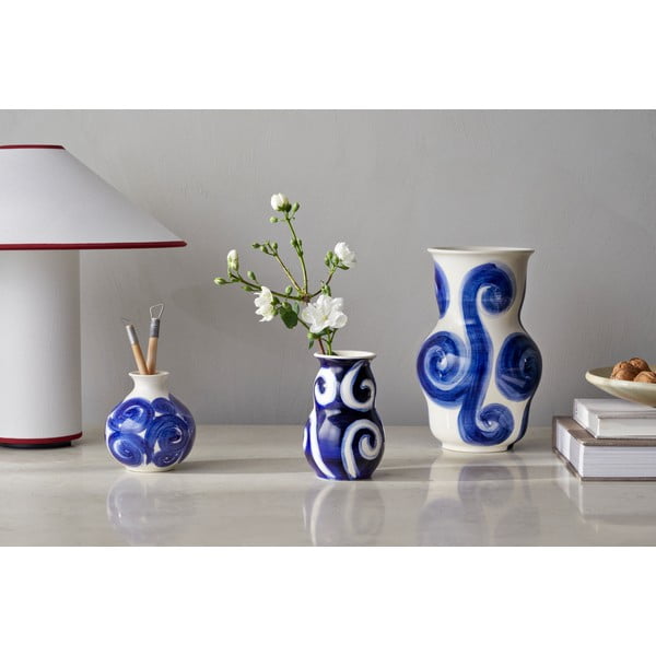 Niebieski kamionkowy ręcznie malowany wazon Tulle – Kähler Design-image-3