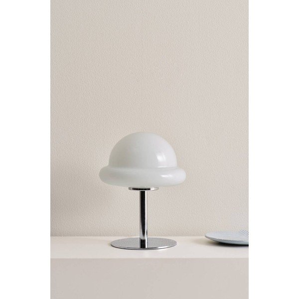 Biała/w kolorze srebra z połyskiem lampa stołowa z opalowego szkła (wysokość 26 cm) Bubba – Jotex-image-2