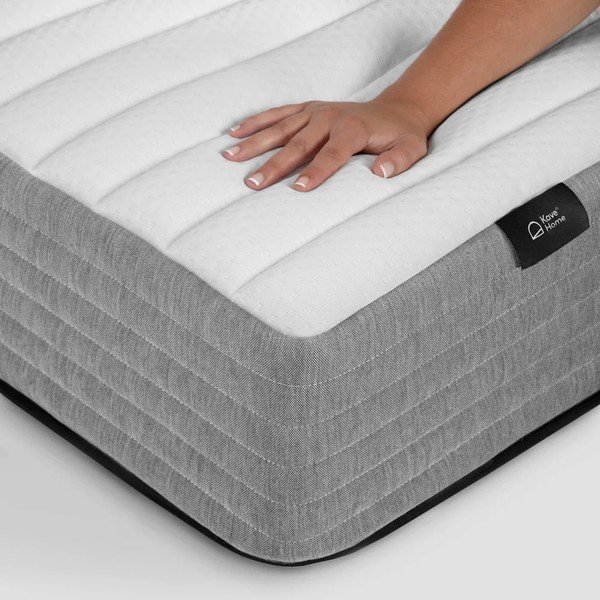 Średnio twardy piankowy materac antyalergiczny/termoregulacyjny 150x200 cm Yoko – Kave Home-image-3