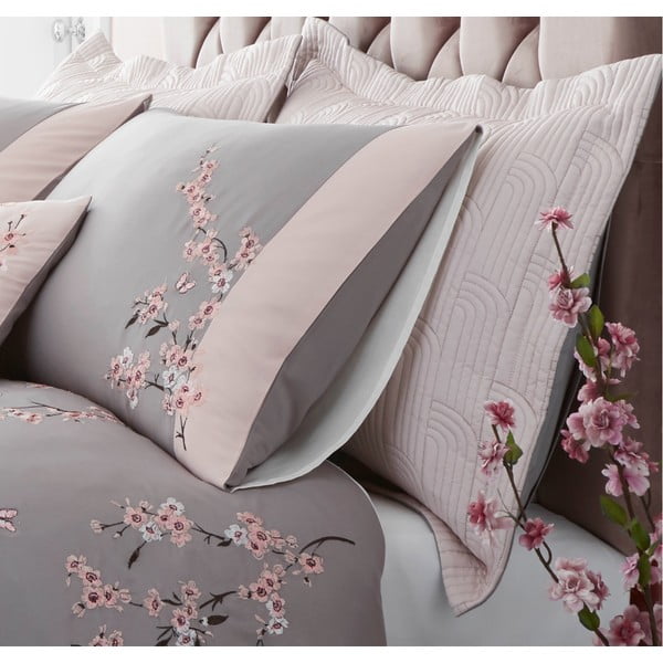 Zestaw 2 różowo-szarych pikowanych poszewek na poduszkę Catherine Lansfield Blossom, 75x50 cm-image-1