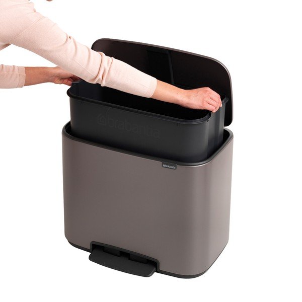 Szary stalowy kosz na śmieci z pedałem 36 l Bo – Brabantia-image-2