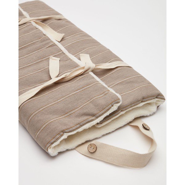 Brązowy koc dla zwierząt 60x80 cm Toby – Kave Home