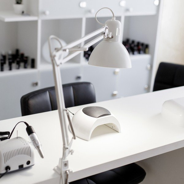Biała lampa stołowa z elastyczną konstrukcją/z klipsem (wysokość 73,5 cm) Tajo – Trio-image-1