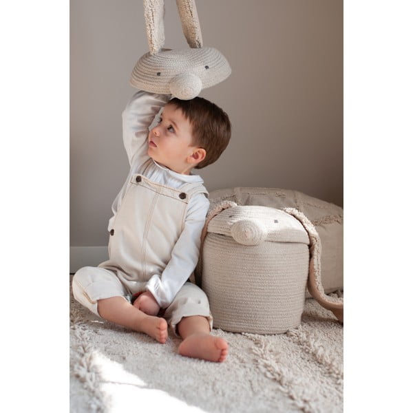 Kremowy tekstylny dziecięcy kosz na zabawki ø 25x30 cm Rita the Rabbit – Lorena Canals-image-2