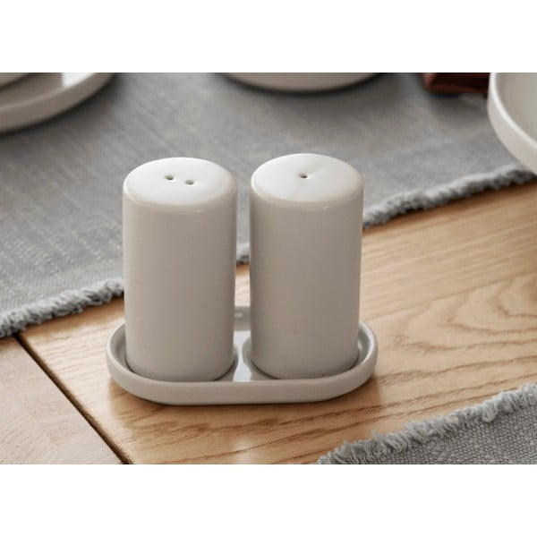 Solniczka i pieprzniczka ze stojakiem Pilar – Blomus-image-1