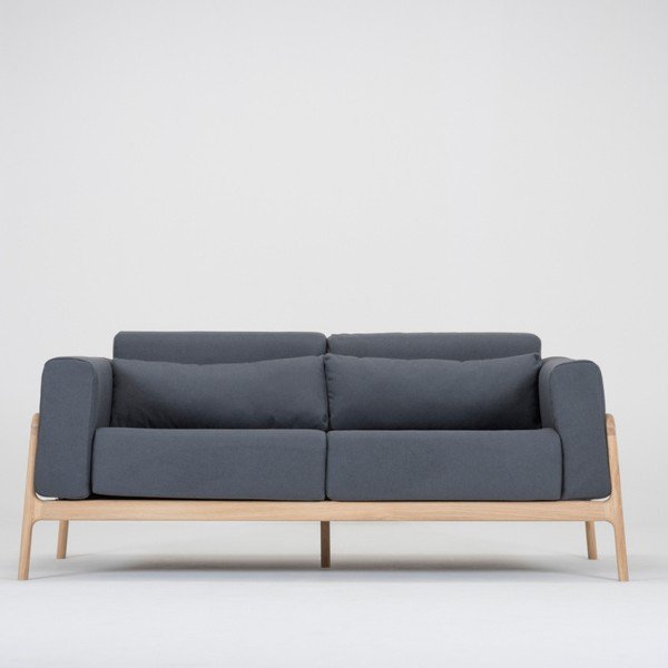 Niebieskoszara sofa 2-osobowa z konstrukcją z litego drewna dębowego Gazzda Fawn-image-2