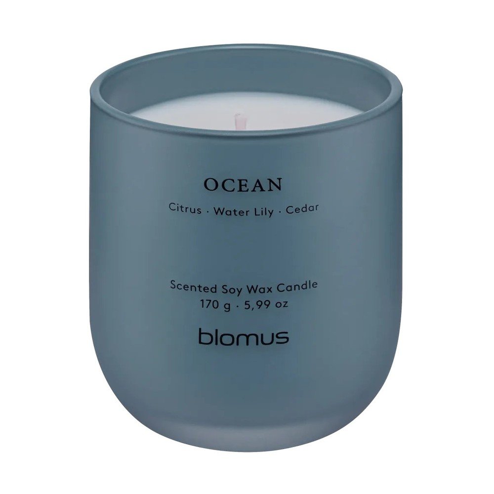 Sojowa świeca zapachowa czas palenia 35 h Tuoksu Ocean – Blomus
