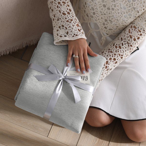 Jasnoszara narzuta z szenilu 220x240 cm Talo – Filumi-image-4