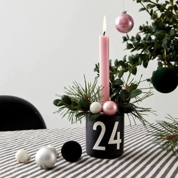 Czarny porcelanowy świecznik Design Letters-image-3