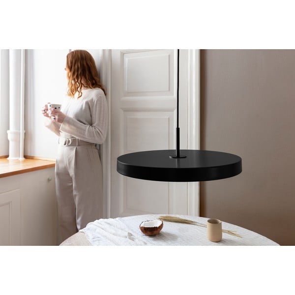 Czarna lampa wisząca LED z metalowym kloszem ø 43 cm Asteria Medium – UMAGE-image-1
