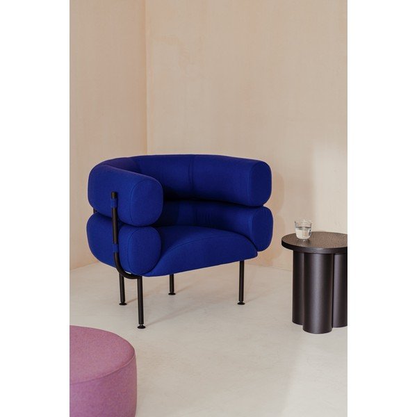 Niebieski wełniany fotel Ubi – noo.ma-image-1