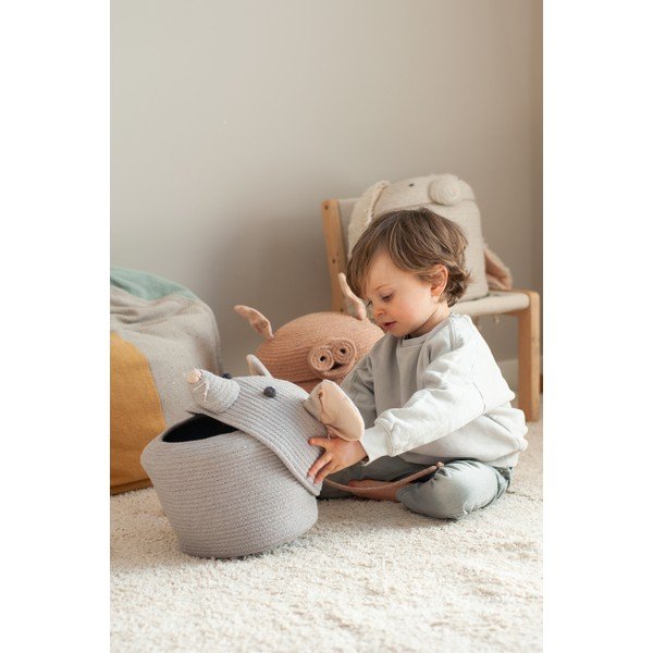 Szary tekstylny dziecięcy kosz na zabawki ø 25x30 cm Renata the Rat – Lorena Canals-image-1