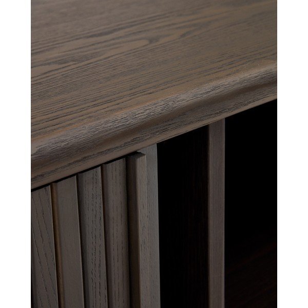 Ciemnobrązowa niska komoda w dekorze jesionu z drzwiami przesuwnymi 180x75 cm Mailen – Kave Home-image-1