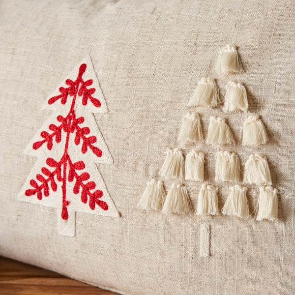 Poduszka dekoracyjna ze świątecznym motywem 30x50 cm Christmas Tree – Catherine Lansfield-image-2