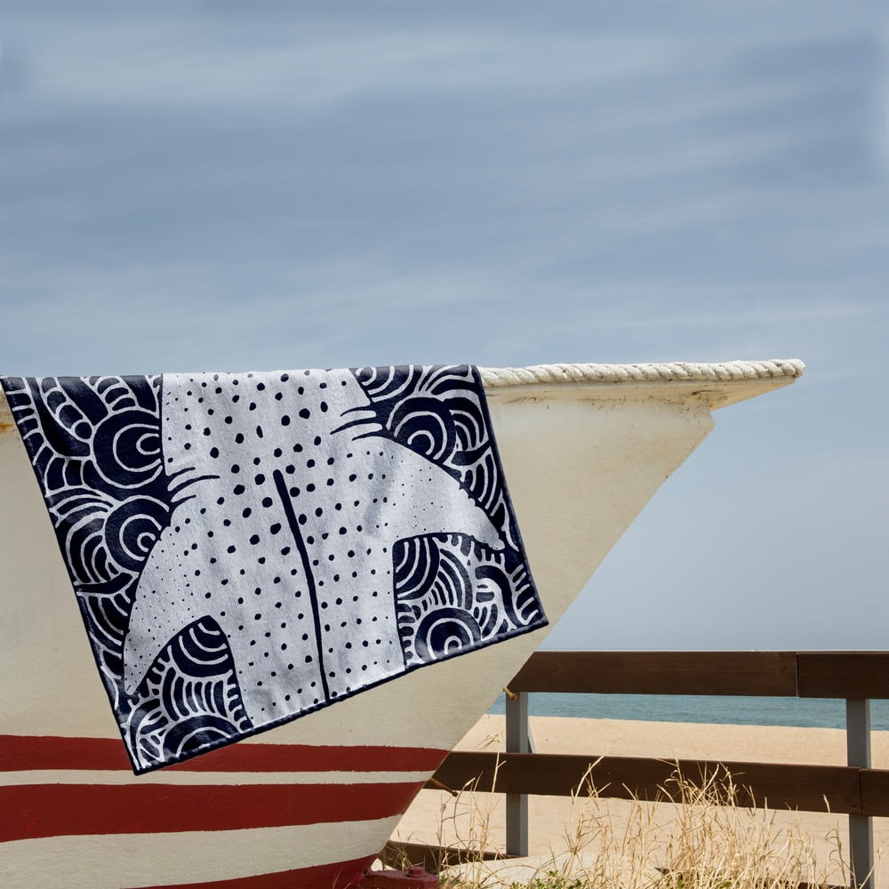 Ciemnoniebieski ręcznik plażowy 90x180 cm Shark – DecoKing (zdjęcie 3)