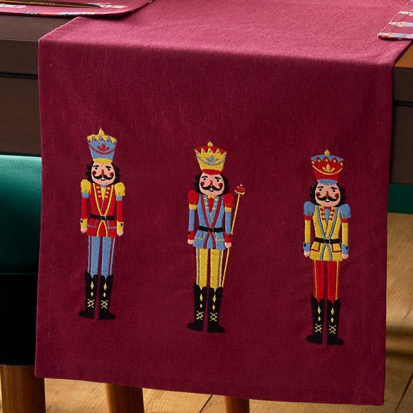 Bawełniany bieżnik ze świątecznym motywem 220x32 cm Christmas Nutcracker – Catherine Lansfield-image-2