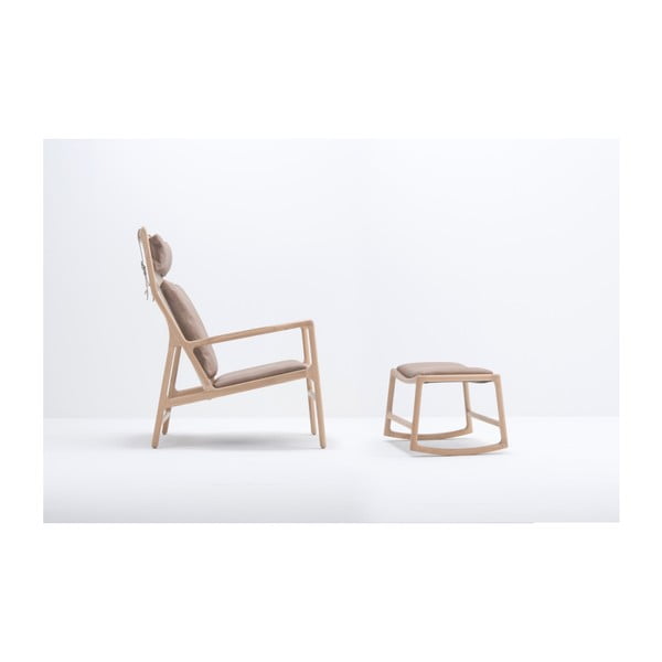 Fotel z konstrukcją z litego drewna dębowego i brązowym skórzanym siedziskiem Gazzda Dedo-image-3