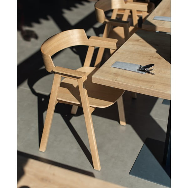 Krzesło z podłokietnikami z litego drewna dębowego w naturalnym kolorze Flip – Gazzda-image-1