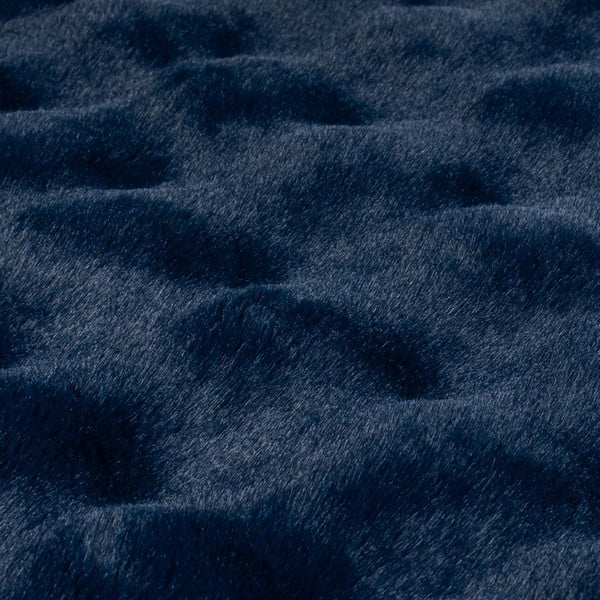Ciemnoniebieska syntetyczna skóra 80x150 cm Waffle Faux Fur – Flair Rugs-image-2