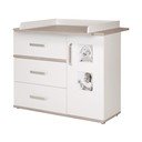 Biała niska komoda dziecięca w dekorze wiązu z przewijakiem 117x102 cm Moritz – Roba