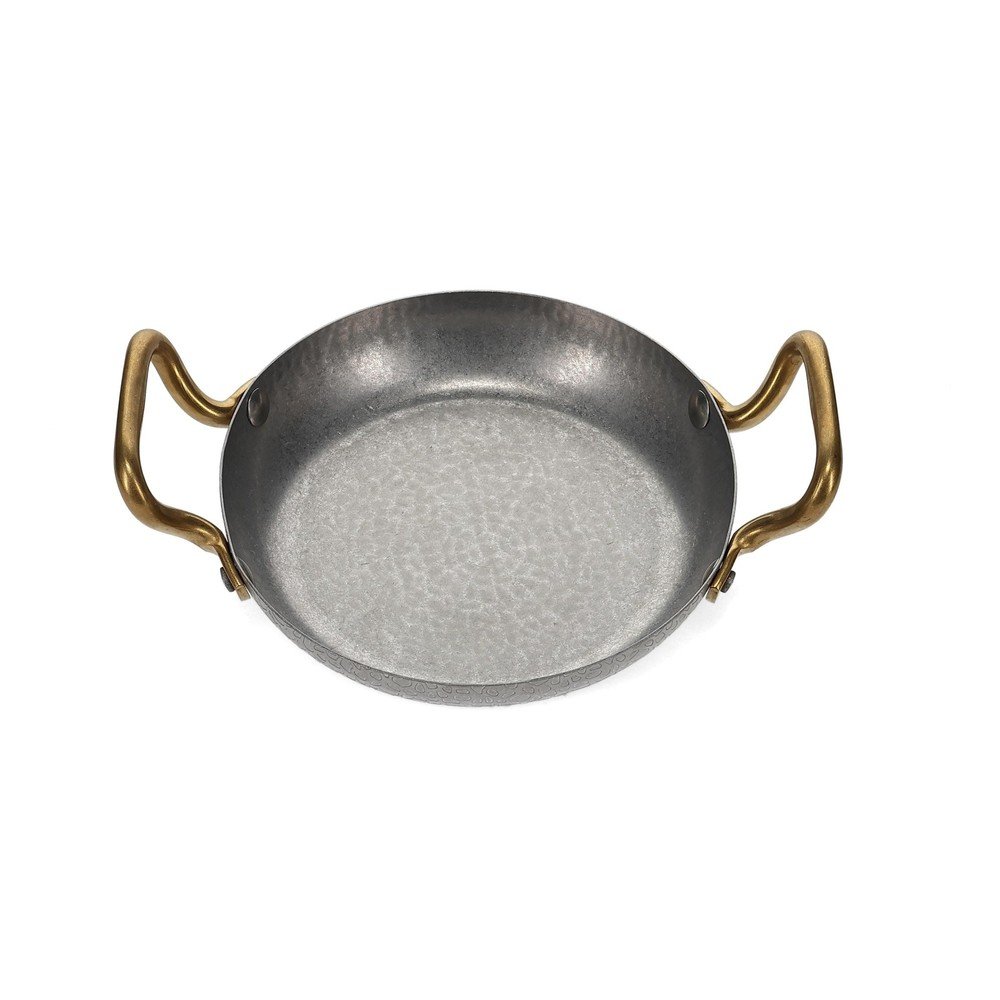 Metalowy talerz do serwowania w kolorze srebra ø 18 cm Serve – BonBistro