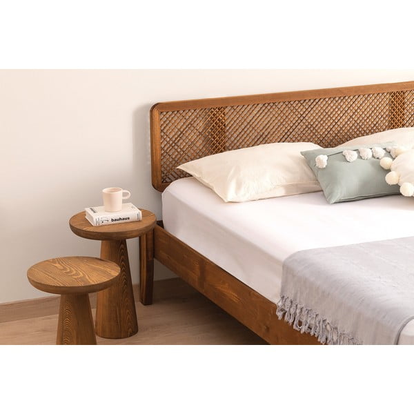 Ciemnobrązowe łóżko jednoosobowe z litego drewna świerkowego ze stelażem 90x200 cm Izabelya – Kalune Design-image-3