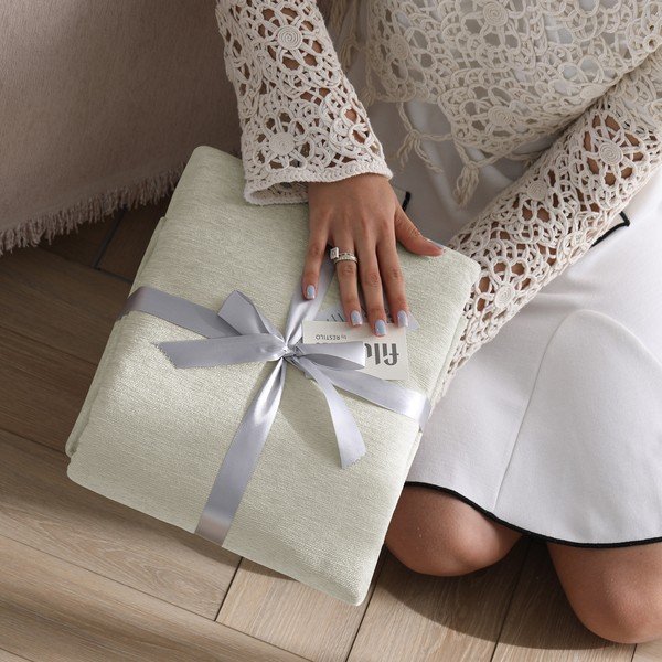 Kremowa narzuta z szenilu 220x240 cm Talo – Filumi-image-4