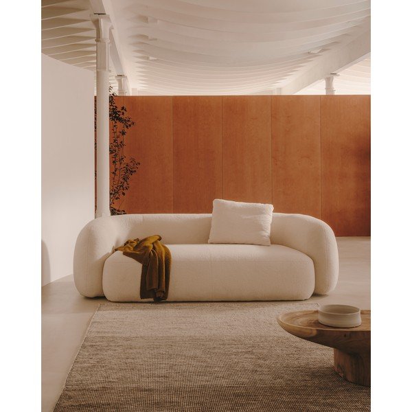 Kremowa sofa z materiału bouclé 246 cm Martina – Kave Home-image-1