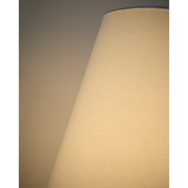 Lampa stojąca w kolorze srebra z tekstylnym kloszem (wysokość 153 cm) Navat – Kave Home-image-2