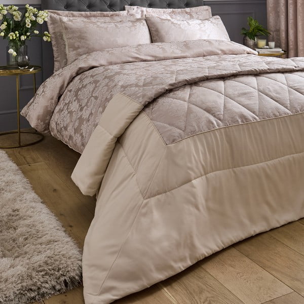 Beżowa adamaszkowa narzuta pikowana 240x260 cm Damask Jacquard – Catherine Lansfield
