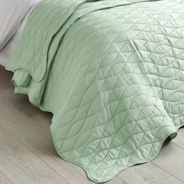 Zielona narzuta pikowana 240x260 cm Scallop Waves – Catherine Lansfield-image-1