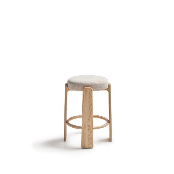 Beżowo-naturalny kolorze hoker z litego drewna jesionowego (wysokość siedziska 65 cm) Granite – Kave Home-image-2