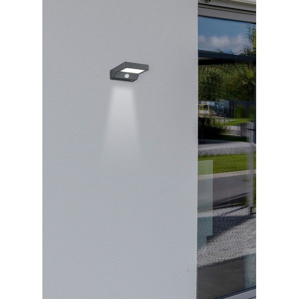 Lampa zewnętrzna LED z czujnikiem ruchu (wysokość 5 cm) Fomosa – Reality-image-1