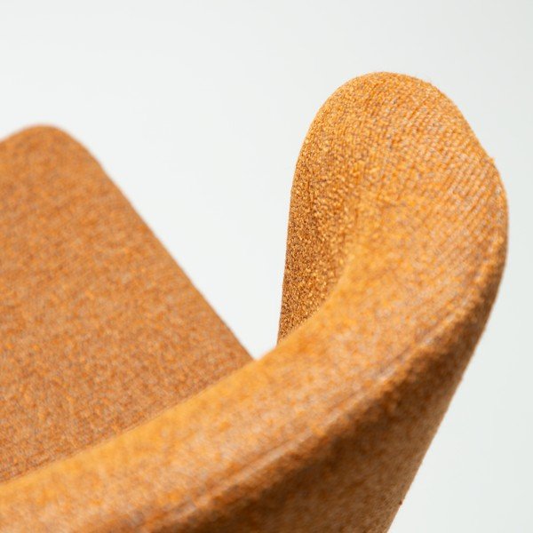 Brązowe tapicerowane krzesło Glam – DAN-FORM Denmark-image-4