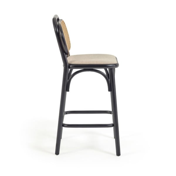 Czarny hoker z litego drewna wiązu (wysokość siedziska 65 cm) Doriane – Kave Home-image-2