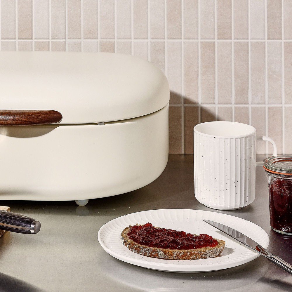 Biały kubek new bone china 410 ml Ora Gloss – Salt&Pepper (zdjęcie 2)