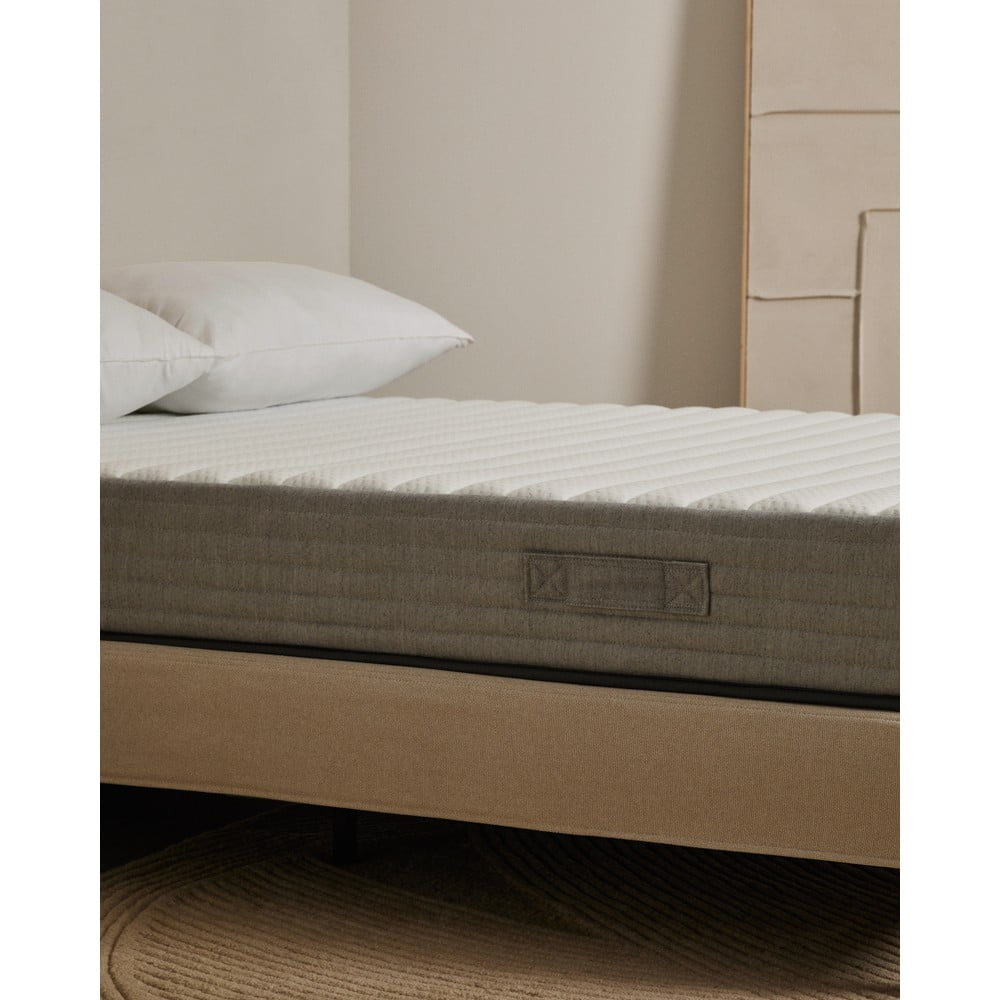 Średnio twardy piankowy materac termoregulacyjny 150x190 cm Yoko – Kave Home (zdjęcie 8)