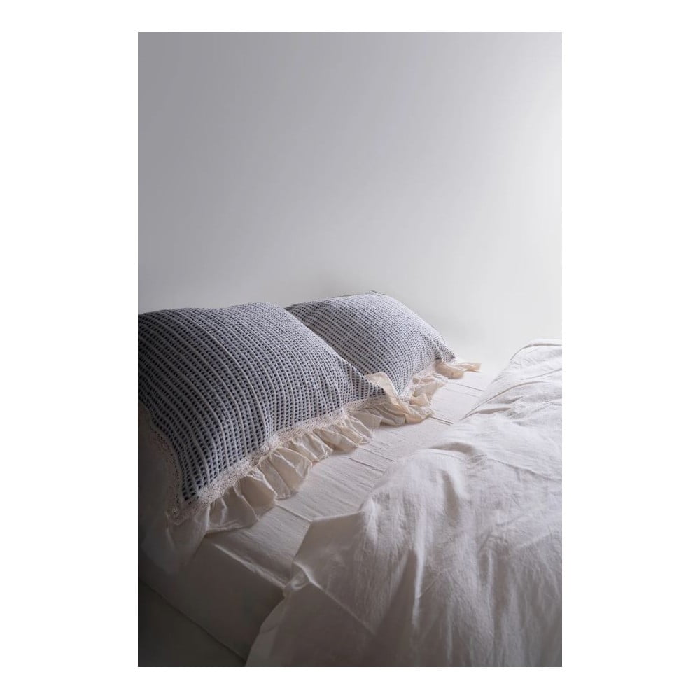 Jasnoszary zestaw narzuty na łóżko i poszewki na poduszkę z bawełny renforcé 240x260 cm Bella Calm Ruffle – Mila Home Luxury (zdjęcie 7)