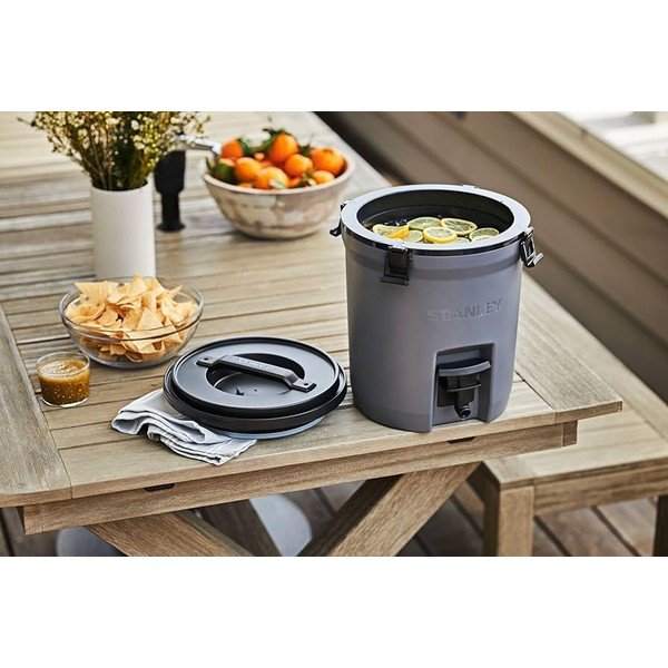 Słój na lemoniadę 7,5 l Fast-Flow Water Jug Rose Quartz – Stanley-image-1