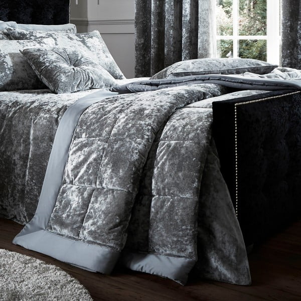 Szara aksamitna narzuta pikowana na łóżko dwuosobowe 220x220 cm Crushed – Catherine Lansfield