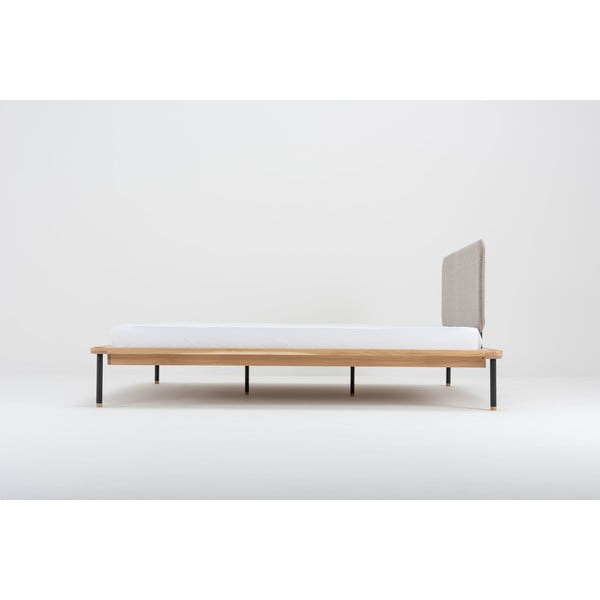 Szare/naturalne łóżko dwuosobowe z litego drewna dębowego ze stelażem 140x200 cm Fina – Gazzda-image-4