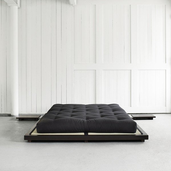 Łóżko dwuosobowe z drewna sosnowego z materacem a tatami Karup Design Dock Comfort Mat Black/Black, 140x200 cm-image-4